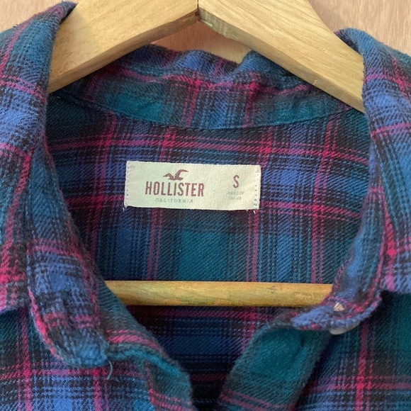 Hollister blue plaid long sleeve button down shirt size small, green, red plaid - Picture 2 of 5